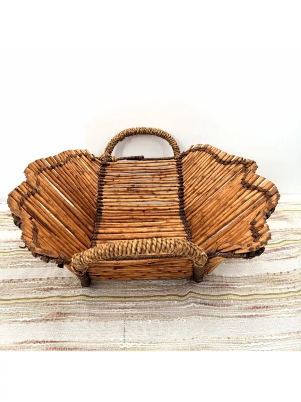 Vintage Bamboo Wood Woven Bread Fruit Basket Table Centerpiece Handles 14.5
